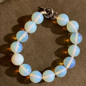 Elegant Opalescent Bead Bracelet